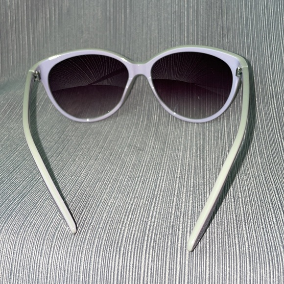 Lavender Sunglasses - Picture 5 of 6